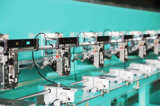 9 naalden 18 hoofd platte borduurmachine hoge snelheid met titaniumhoek