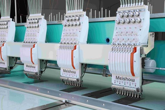 9 naalden 18 hoofd platte borduurmachine hoge snelheid met titaniumhoek