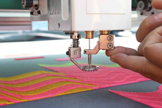 Computerized 60 koppen chenille borduurmachine hoge snelheid