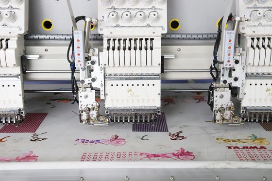 Commerciële Sequins Borduurmachine 15 Hoofd 9 Naalden 1 Jaar Garantie