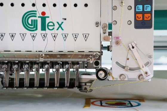 Automatische computerlasersnij- en borduurmachine 15 koppen Cording Borduurmachine