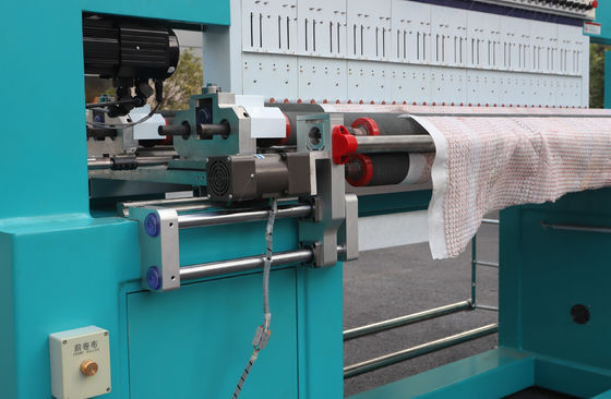 Computer 44 Naalden Quilting Borduurmachine 22 Koppen
